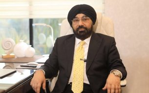 Dr. V.P.S. Mainee (CMD)