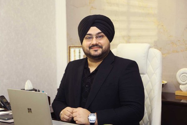 Mr. Divjot Singh Mainee